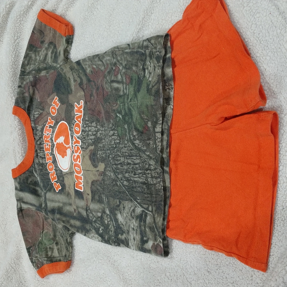 2/$15 Mossy Oak Set Size 3T Camouflage Shirt with Hunter Orange Shorts
